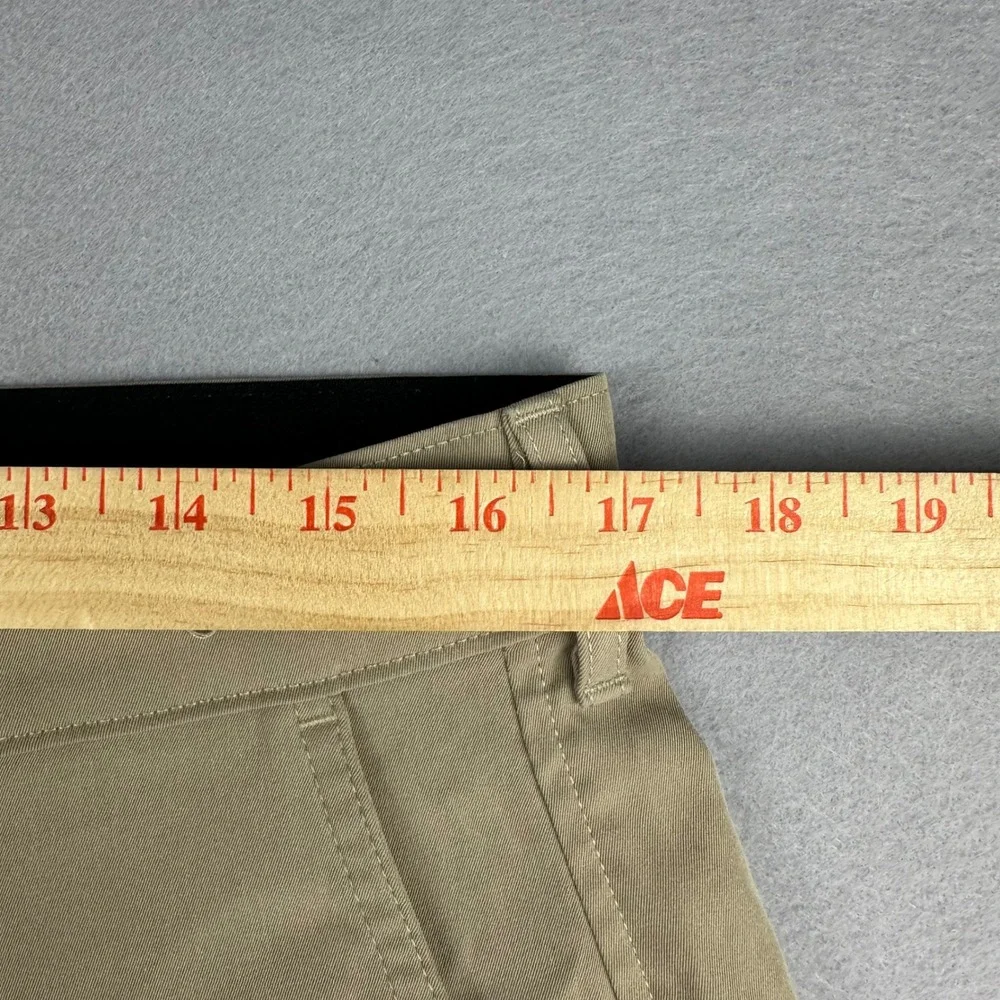 Abercrombie & Fitch Mens Go-To Shorts Khaki Tan Technical 7